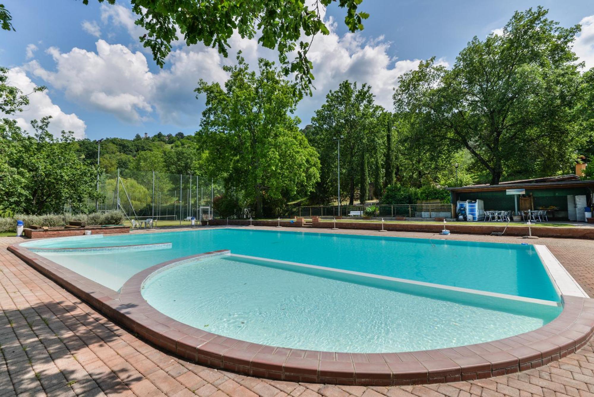 3 Charming Private Home With Pool, Bbq, Wi-Fi & Free Parking Кастел дел Пиано Екстериор снимка