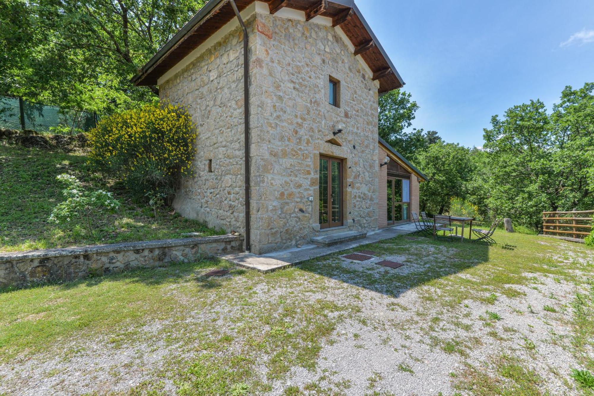 3 Charming Private Home With Pool, Bbq, Wi-Fi & Free Parking Кастел дел Пиано Екстериор снимка